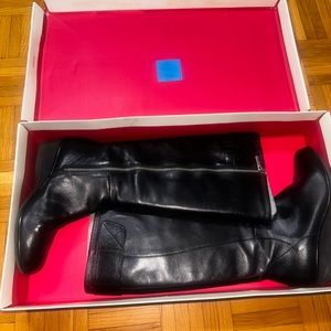 Tyran Rose leather boots